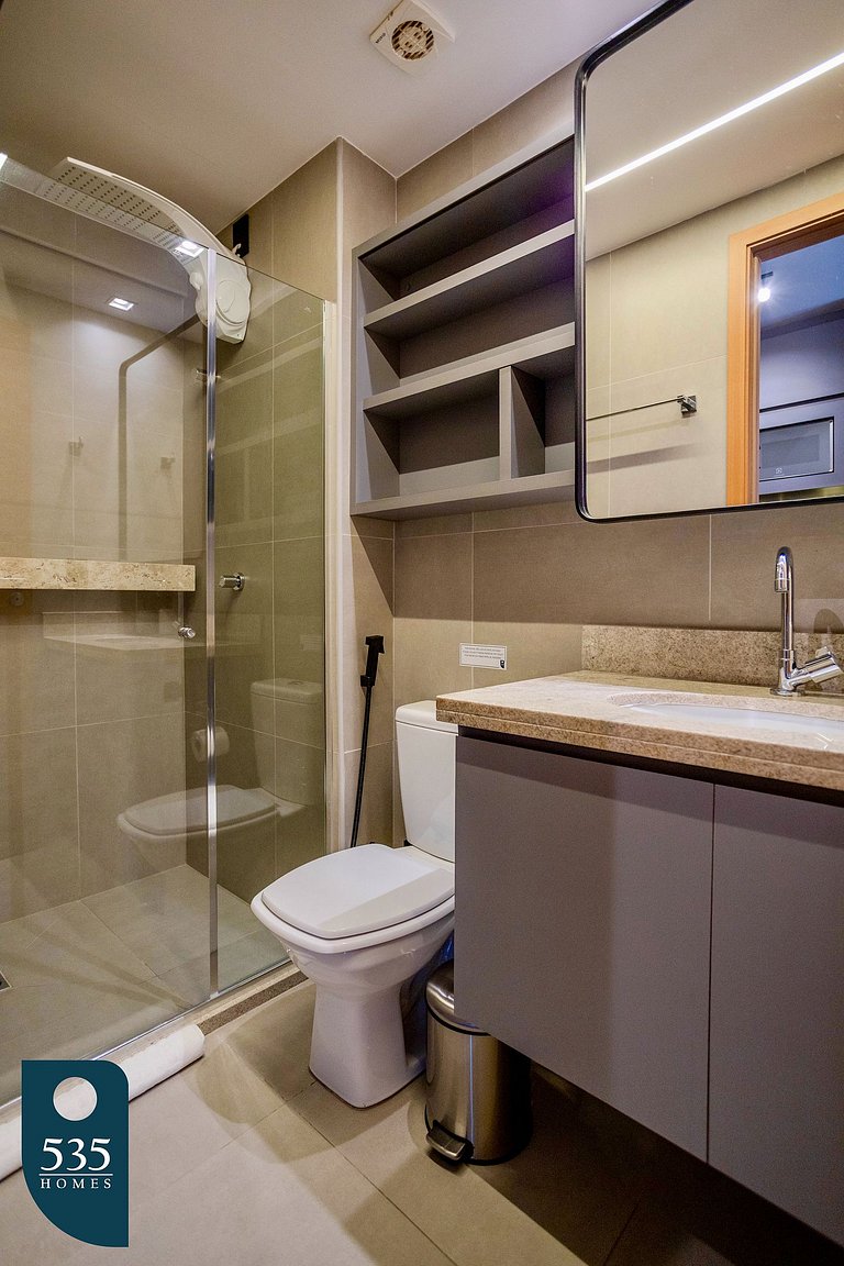 Stay in Barra in a studio near the beach