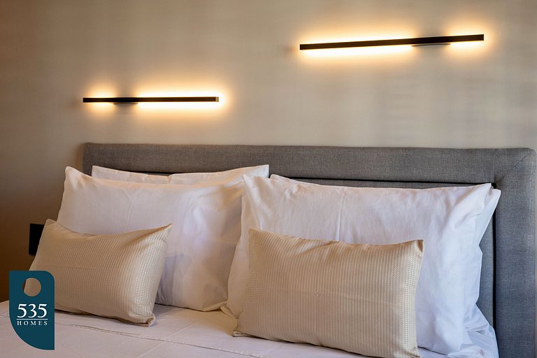 Stay in Barra in a studio near the beach