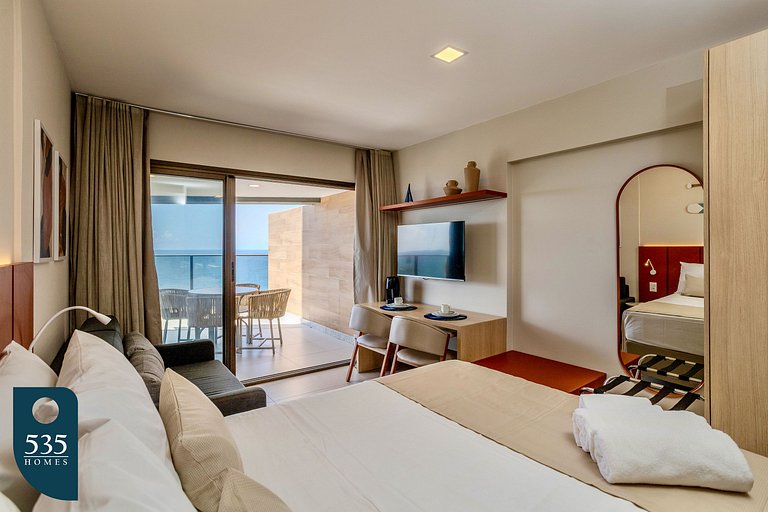 Quarto e sala vista mar a passos da Praia da Barra