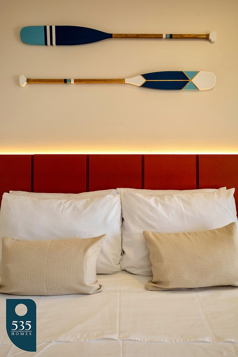 Quarto e sala vista mar a passos da Praia da Barra