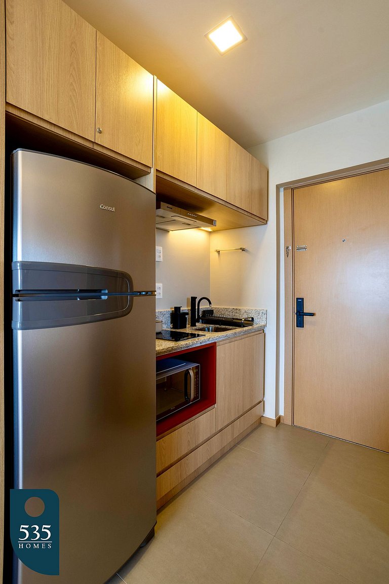 Bedsitter with sea view steps from Barra Beach