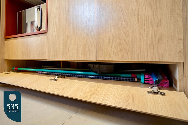 Studio with sea view steps from Barra Beach