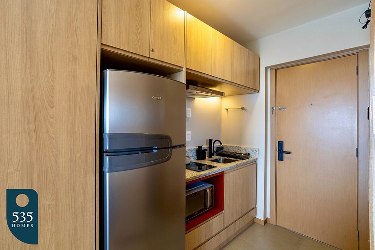 Bedsitter with sea view steps from Barra Beach