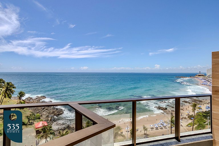 Bedsitter with sea view steps from Barra Beach