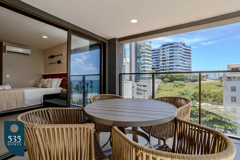 Quarto e sala vista mar a passos da Praia da Barra