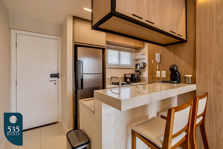 15th Floor Bedsitter in a Condominium in Graça