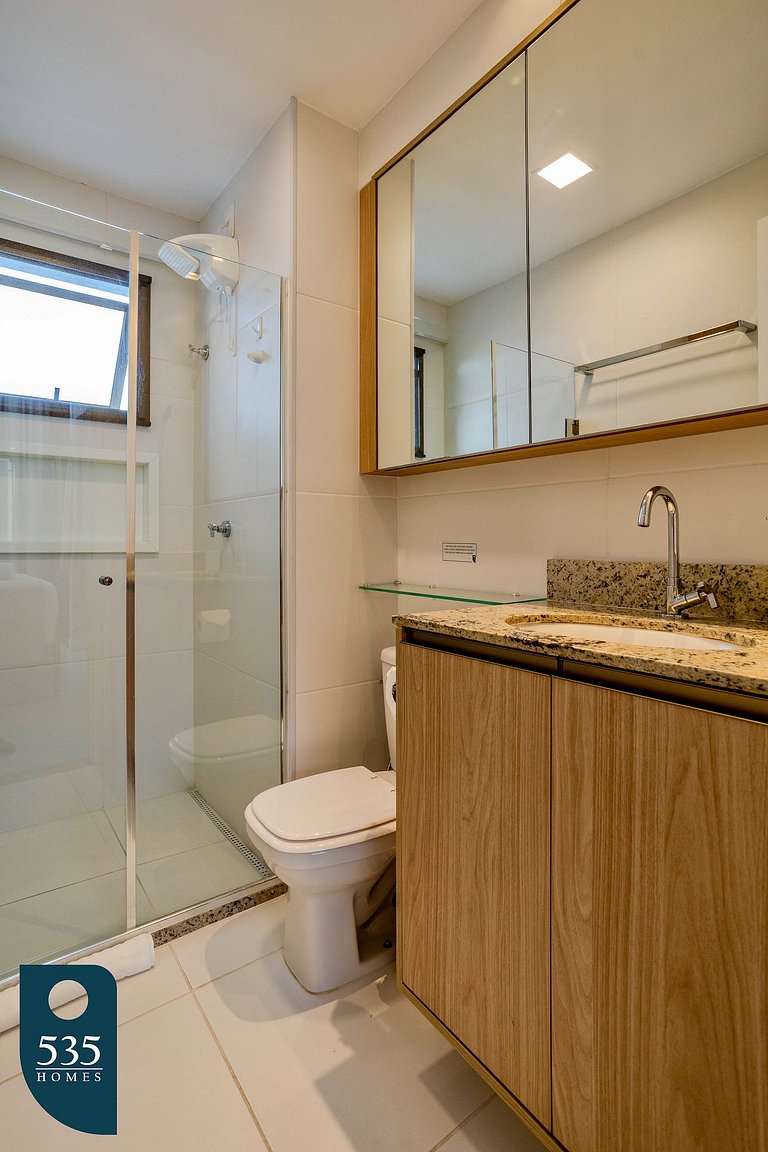 Studio no 15º andar de condomínio na Graça