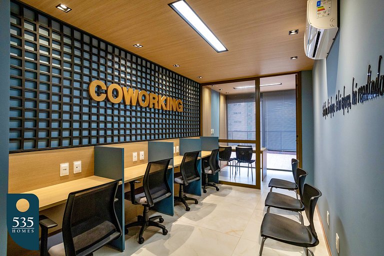 15th Floor Bedsitter in a Condominium in Graça