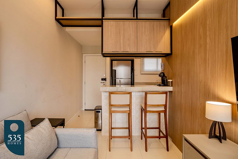 15th Floor Bedsitter in a Condominium in Graça