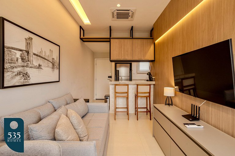 Studio no 15º andar de condomínio na Graça