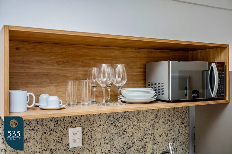 Studio equipado na Barra a 200m do mar