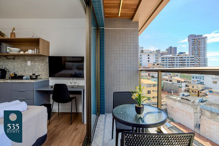 Wake up in Studio in Barra near the mall