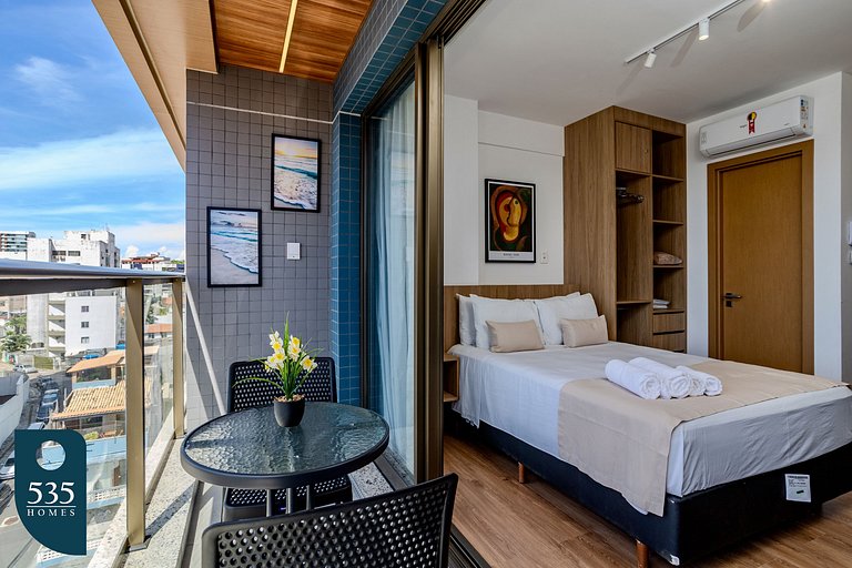 Wake up in Studio in Barra near the mall