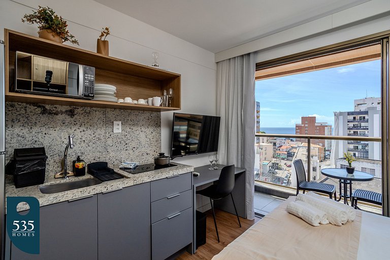 Wake up in Studio in Barra near the mall