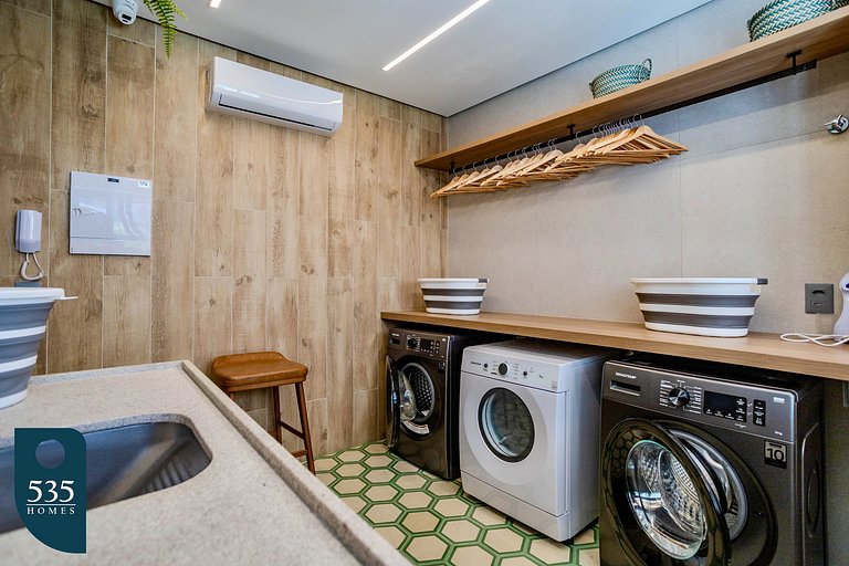 Studio in Barra near the mall and Carnaval