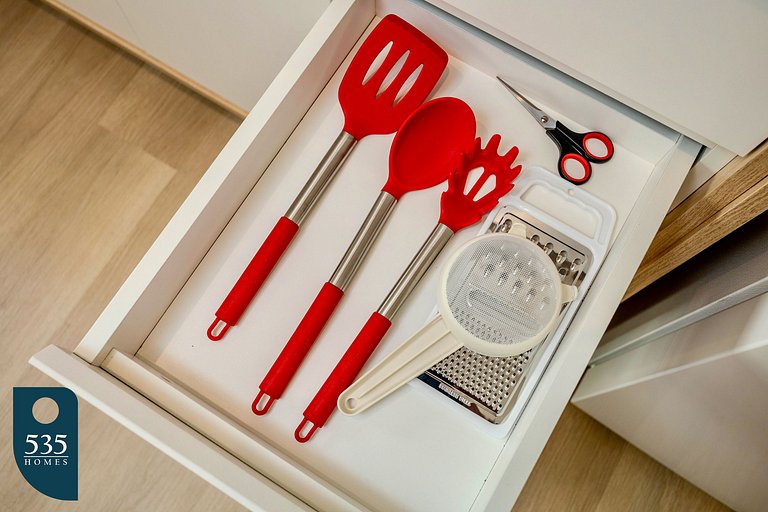 Quarto e sala super equipado na Federação