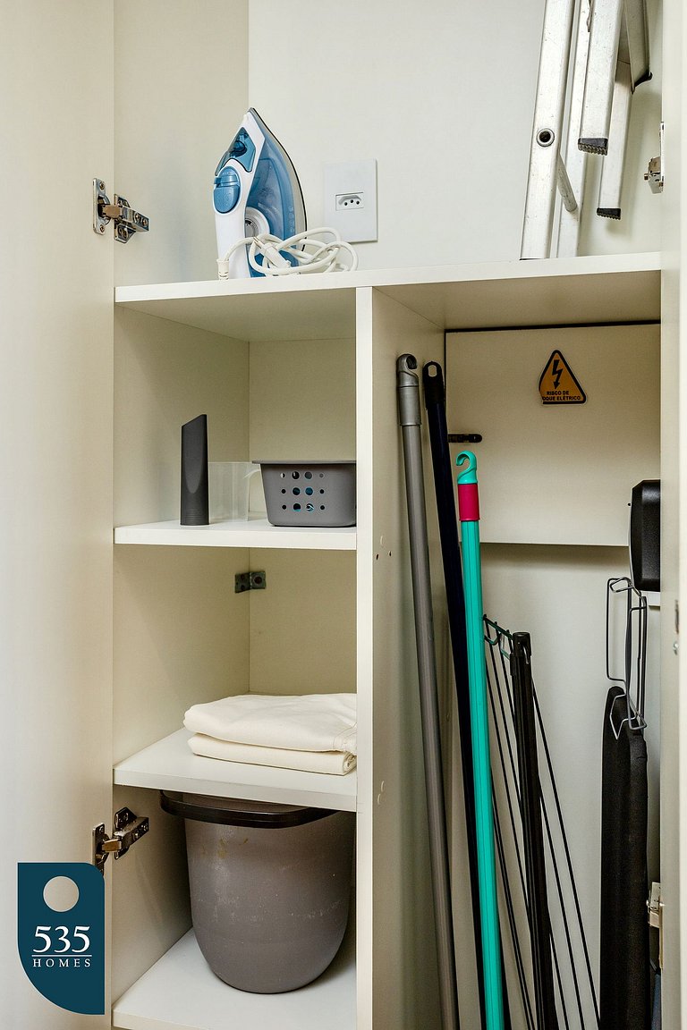 Quarto e sala super equipado na Federação