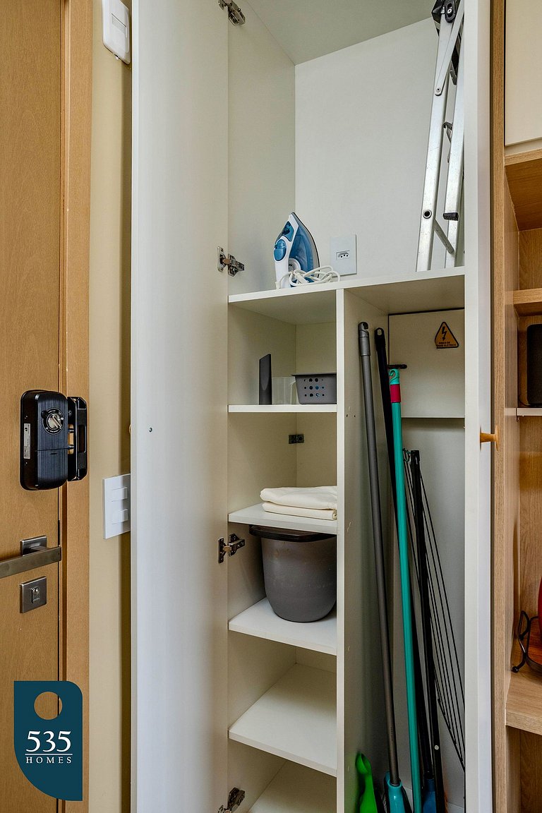 Fully equipped bedsitter apartment in Federação