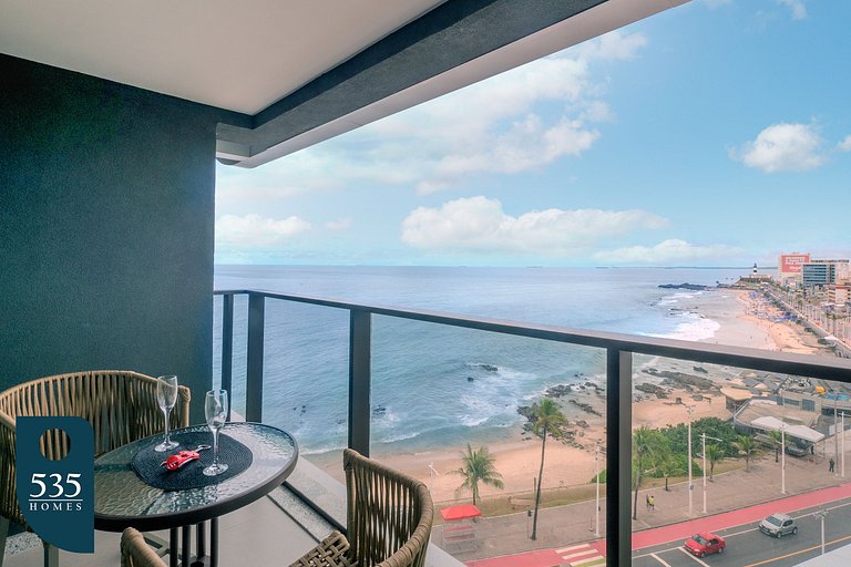 Desperte na Barra com vista ampla para a praia