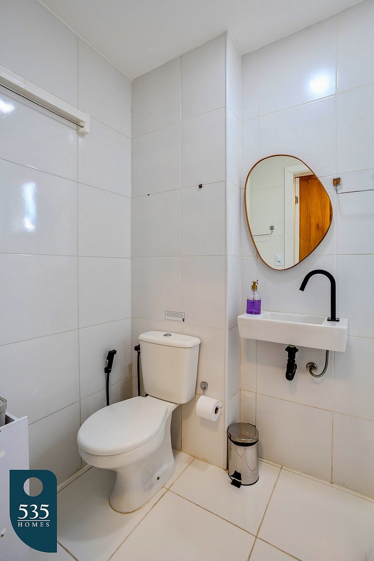 Desfrute de piscina privativa e vista mar completa