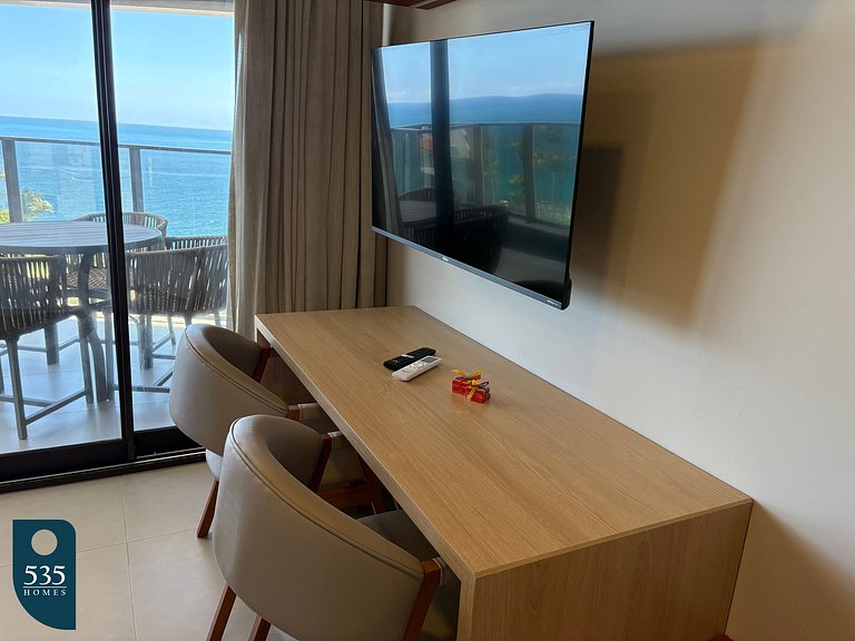 Acorde com vista para o mar e farol da barra