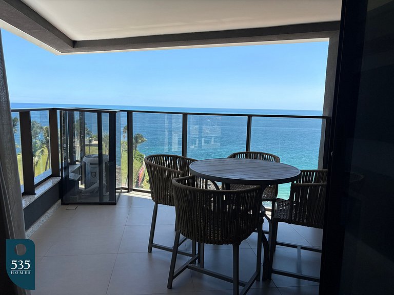 Wake up to a view of the sea and the lighthouse