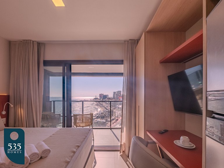 7th floor in Barra with a view of the Carnaval