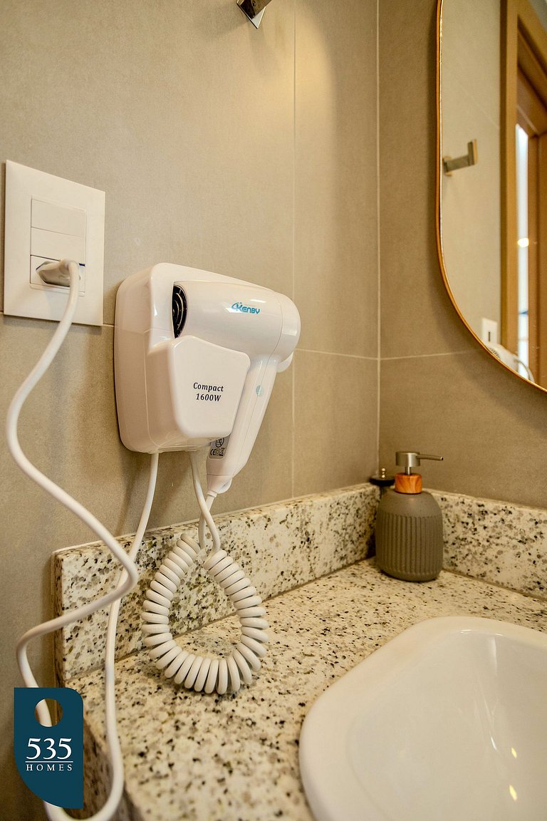 Vista exclusiva para o mar no coração da Barra