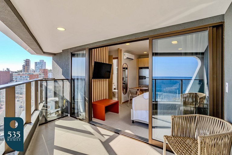 Exclusive ocean view in the heart of Barra