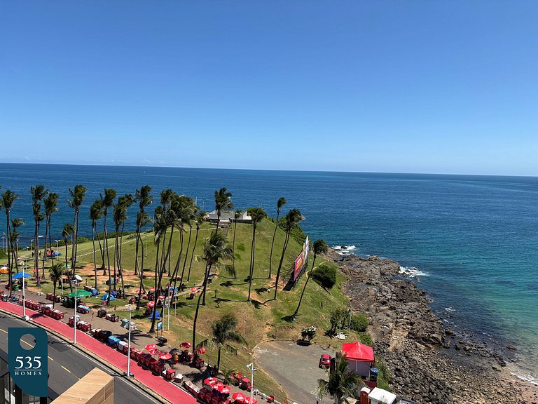 Sea and Carnaval view from high floor in Barra