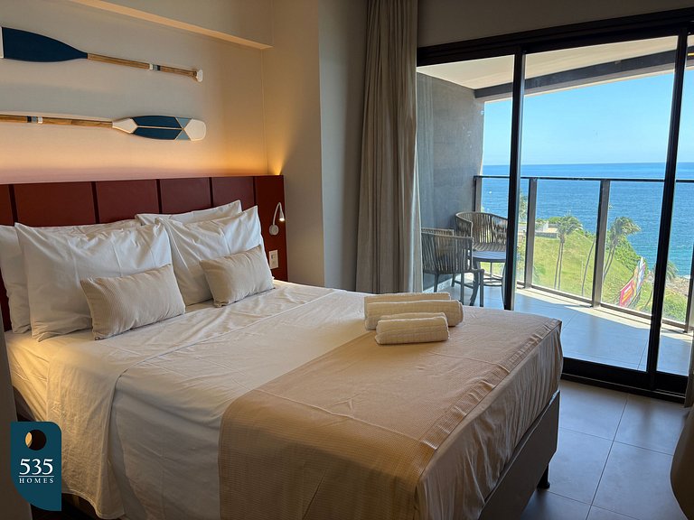 Your space in Barra with elevated view of the sea