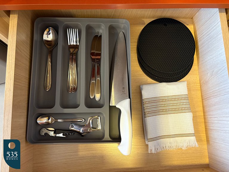 Sea and Carnaval view from high floor in Barra