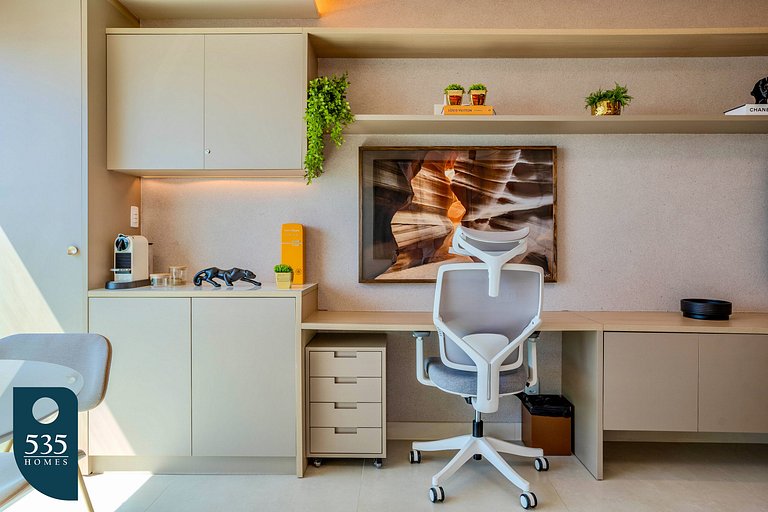 Acorde na Armação com vista ampla para o oceano