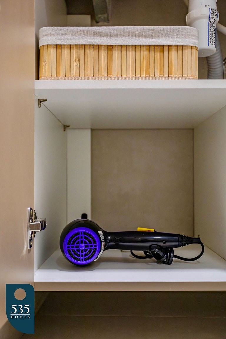 Acorde na Armação com vista ampla para o oceano