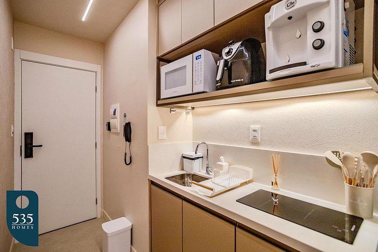 Acorde na Armação com vista ampla para o oceano