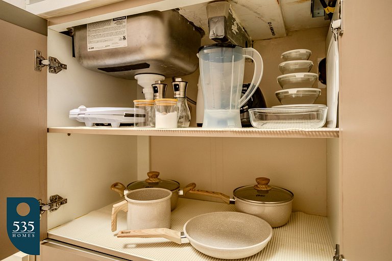 Acorde na Armação com vista ampla para o oceano