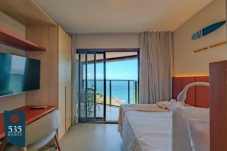 Vista mar na Barra em frente ao morro do Cristo