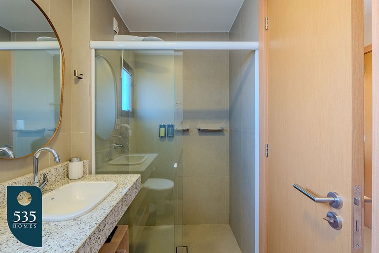 Barra waterfront on 10th floor with open sea view