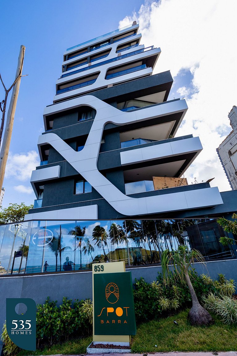 Barra waterfront on 10th floor with open sea view