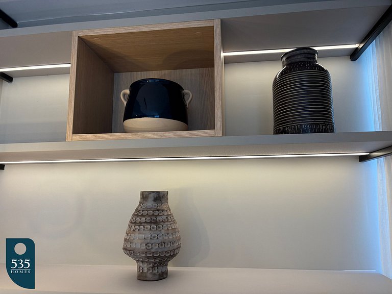 Aproveite a vista mar do 11º andar a 200m da praia