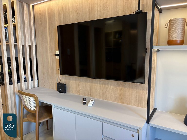 Aproveite a vista mar do 11º andar a 200m da praia