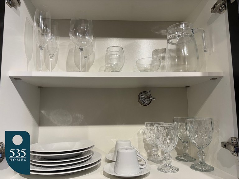 Enjoy sea view from 11th floor 200m from the beach