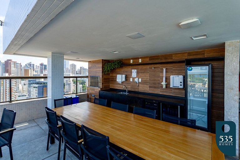 Enjoy sea view from 11th floor 200m from the sea