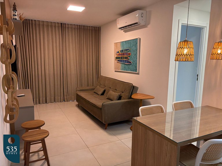 Stay in the heart of Barra, 300m from the beach