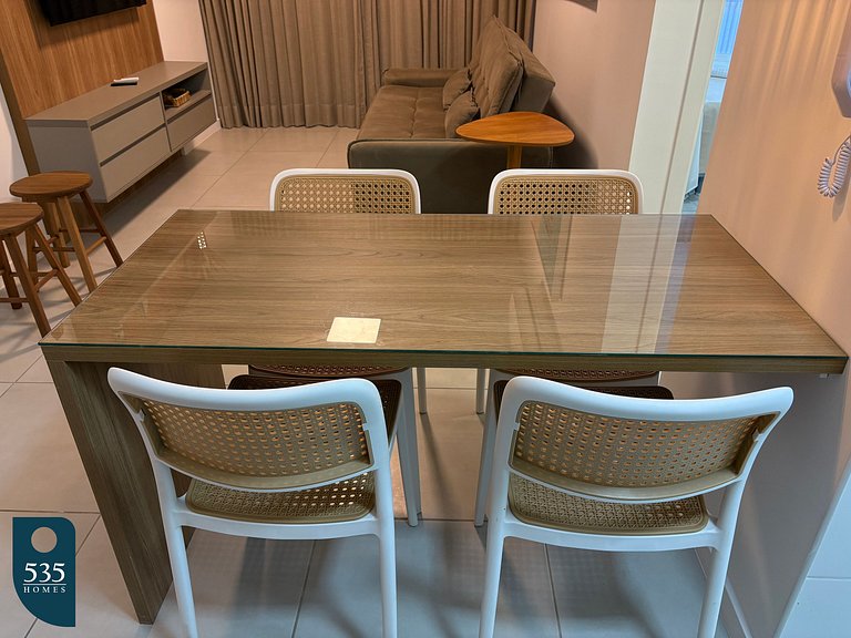 Fique no coração da Barra a 300m da Praia