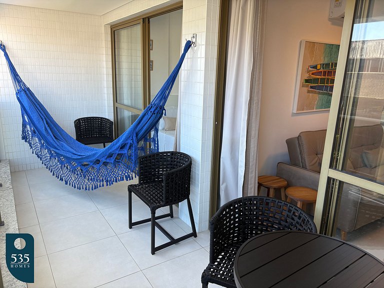 Fique no coração da Barra a 300m da Praia