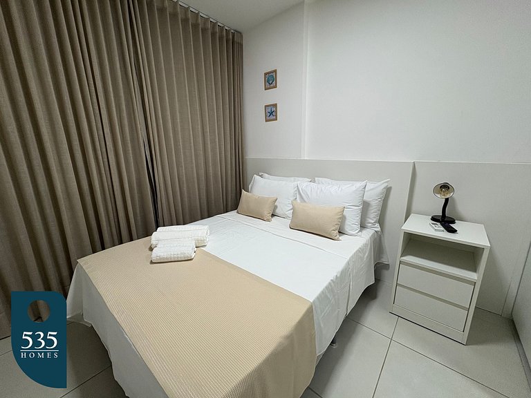 Stay in the heart of Barra, 300m from the beach