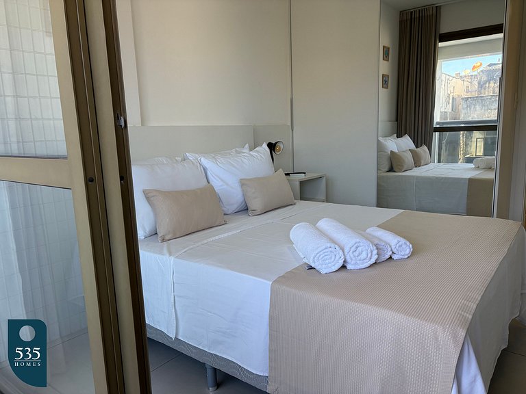 Fique no coração da Barra a 300m da Praia