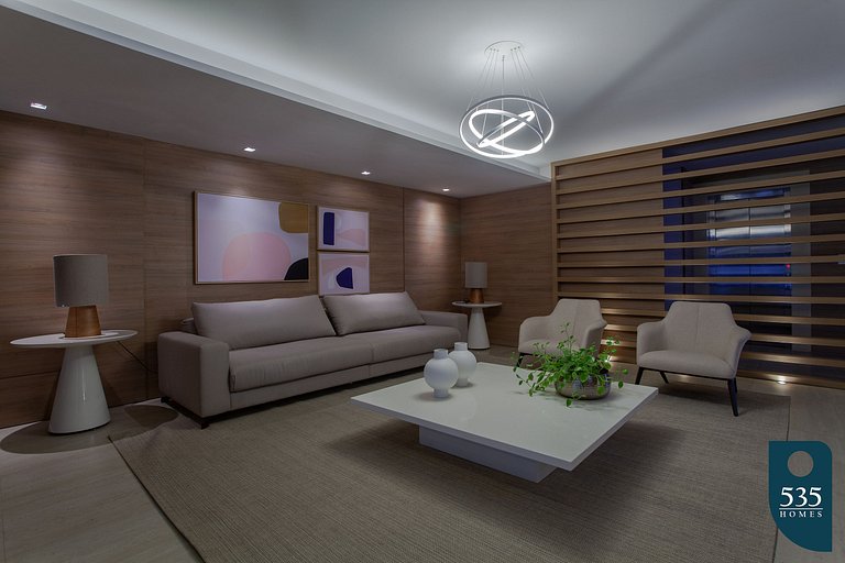 Stay in the heart of Barra, 300m from the beach