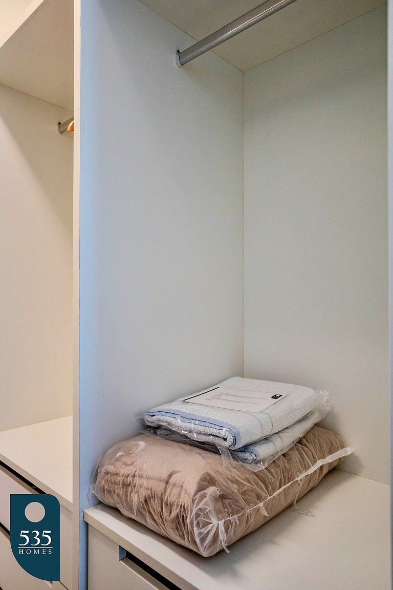 Stay in Ondina with direct beach access